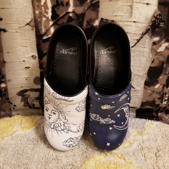 Dansko Shoes Rare Find Dansko Sun Moon Clogs Poshmark Dansko Shoes Rare Find Dansko Sun Moon Clogs Poshmark